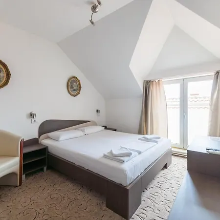 Hotel Sarto 3*