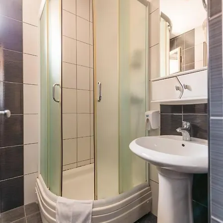 Sarto Hotel 3*