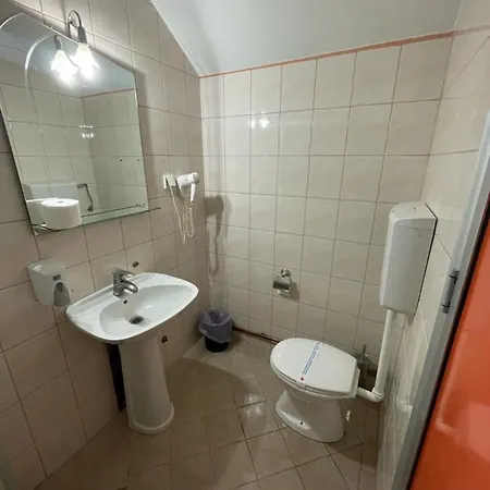 Sarto Hotel 3*